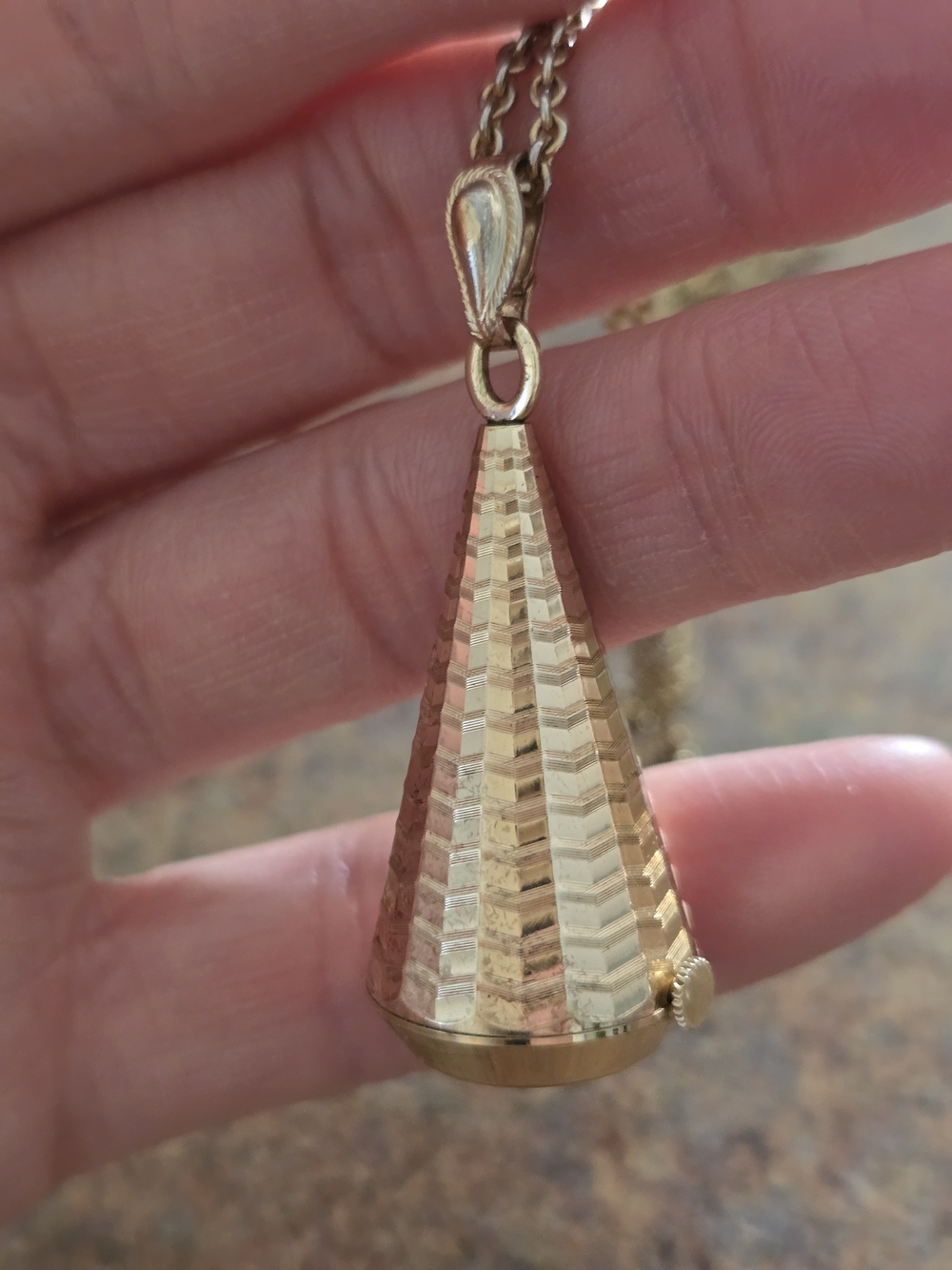Vintage Bulova Caravelle Watch Pendent Necklace